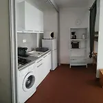 Grand A 100 M Et Commerces * Saint-Cyprien (Pyrenees-Orientales)